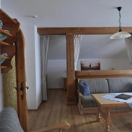Apartment Reiser
