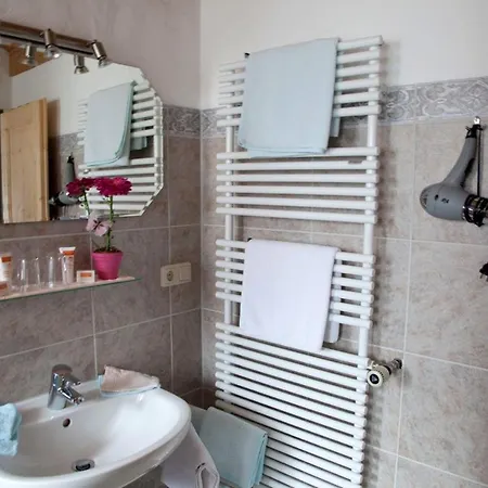 Apartment Reiser *